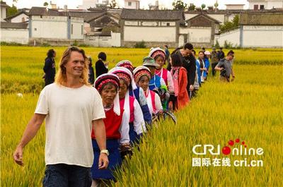 【开放大理】在云南大理开客栈的美国友人林登：“除中国外，没有一个国家可以做得那么好”