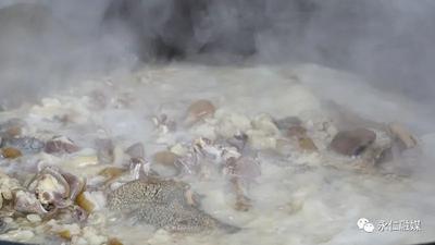 永仁：彝家风味美食羊汤锅