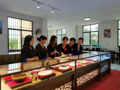 周末去哪儿玩？走，去玉溪元江羊街捡红宝石！