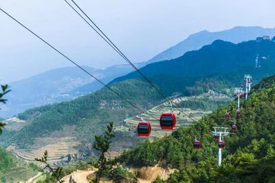 两条新索道、“北部旅游圈”及高速公路路网“互联互通”   轿子山景区全域旅游全面全新发展迎来新机遇
