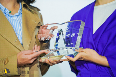 【游大理 正当时】环洱海观光巴士书香专线正式上线啦！
