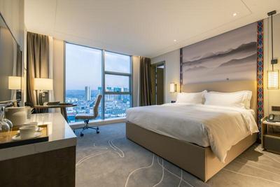 宿在弥勒｜巨人雅阁酒店：纵览城市美景 乐享惬意时光