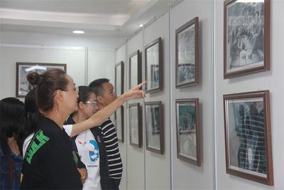 讲述老一辈人的镇沅故事！镇沅县“忆往昔 迎盛会”摄影展开展