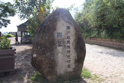 景迈山上，藏着一座“千年布朗族古寨”！