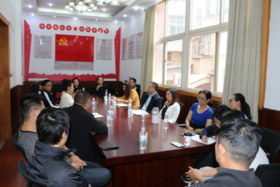 玉溪市文化和旅游局率队到玉溪市花灯剧院开展调研