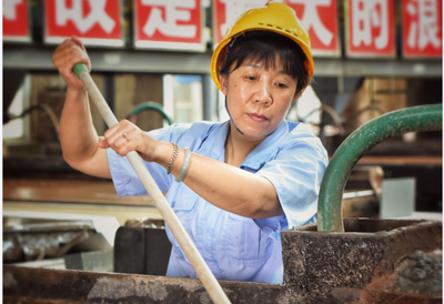 三十余载练就“硬功夫”  摇床簌簌绽芳华    