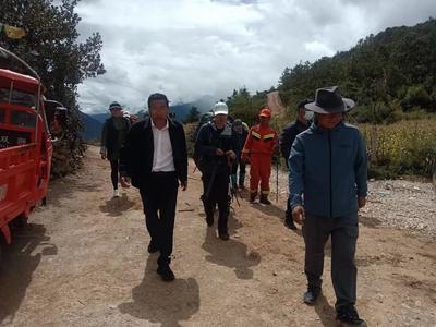 迪庆州多部门联合行动 成功找回自行徒步失联者