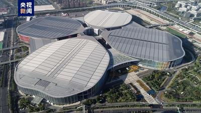 首批展品进场！第五届进博会正式进入布展阶段