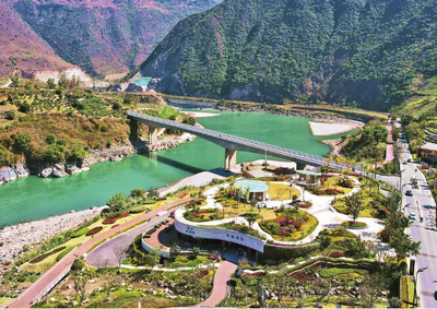 【二十大时光】服务区变身新景区