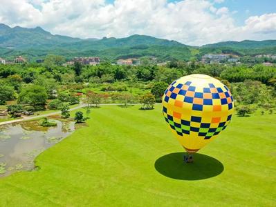 云南16州市文旅局局长诚邀您来云南看盛夏美景！