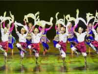 图集 | 第五届群众文化 “彩云奖”闭幕式演出