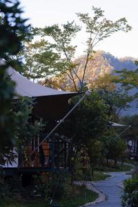 丽江野奢帐篷营地，一顶帐篷搭起“诗和远方”