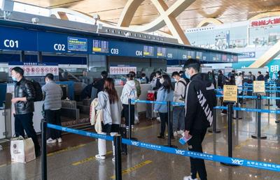 春节假期，昆明机场迎送旅客72.6万人次