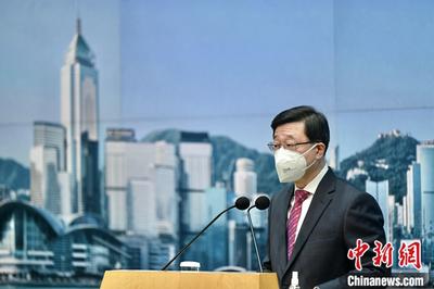 香港特首：争取1月15日恢复开通高铁服务