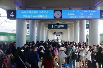 云南铁路迎来春节返程高峰 日发送旅客将突破30万