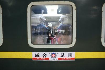 云南开行“赏花”专列 春之旅邀你来