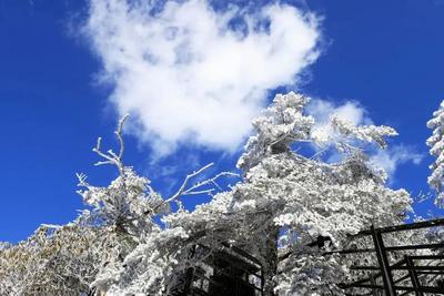 约上你爱的人 去有风的地方！这里还有冰有雪有云海……