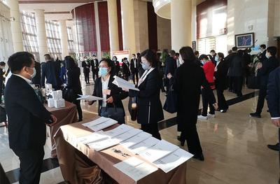 用心服务“两会”！普洱市图书馆“两会”参考咨询专题服务受欢迎