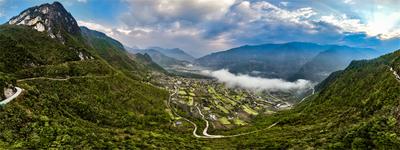 人神共居的地方——丙中洛