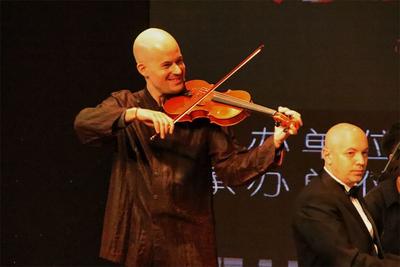 “东方·印象”音乐会在普洱大剧院落下帷幕