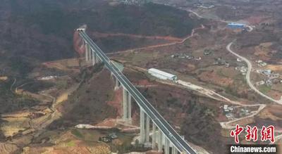 “小凉山”宁蒗首条高速公路宁永高速全线通车