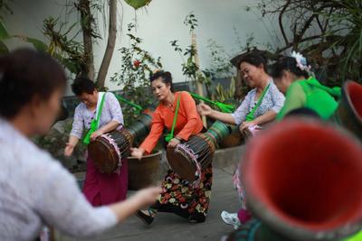 温度临沧｜临沧临翔区邀请您来感受民族文化魅力 体验泼水节的快乐！