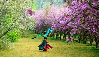 3月8日，相约昆明乃古之春旅拍活动