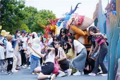 这个“五一”，带娃勇闯古滇“童梦奇遇季”！遇见8.7米巨型木偶、穿越《山海经》