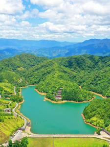 你要写红河，就不能只写红河
