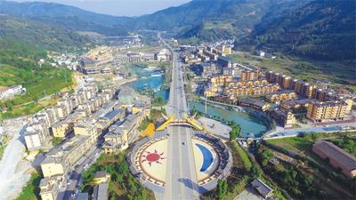 “五一”去屏边 在山川林海间感受苗城风韵