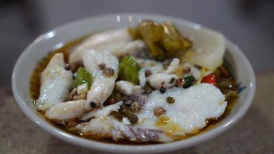 有一种叫云南的生活·美食丨玉溪江川：金汤椒麻鱼 舌尖上的爽滑美味