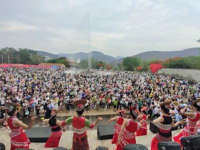 玉溪市“五一”假日经济“火热”  旅游消费收入增长迅速