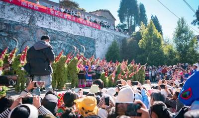 乐享云南丨好礼·师宗“绑神猴”文创产品