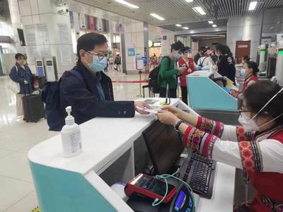 “五一”假期云南省内机场运送旅客92.6万人次
