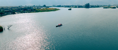 有一种叫云南的生活·体验 | 泛舟水上，是专属于洱源夏天的浪漫