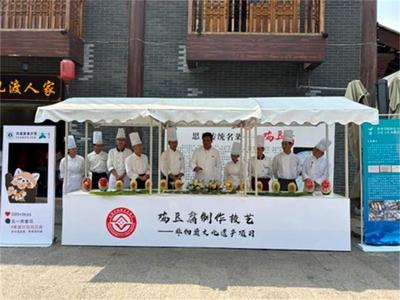 有一种叫云南的生活丨品尝舌尖上的普洱非遗美食——鸡豆腐
