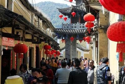 以点促面、以业促进、以节促融 墨江开启乡村旅游新征程
