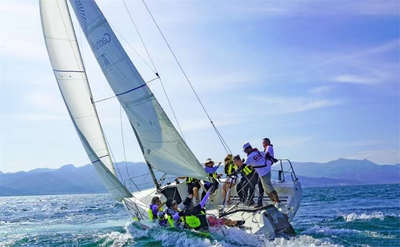 多彩暑期 乐游玉溪｜抚仙湖水上运动项目，给你一个清凉夏天！