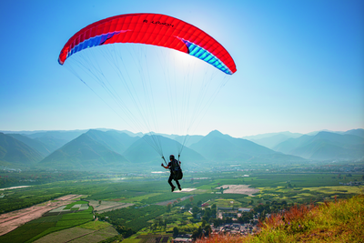 多彩暑期 乐游玉溪｜向云端！体验高空飞翔的乐趣