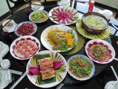 节庆玉溪丨相约元江芒果节，开启特色美食之旅！