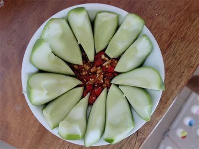 吃得“烧嘴巴”！炎炎夏日就想尝尝这一味酸辣