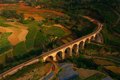 周末“趣”红河  