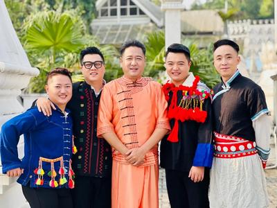 温度临沧迎来勐巴娜西乐团纵情歌唱！