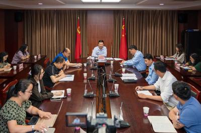 凉爽云南“旅游火热”   上半年接待游客5.39亿人次