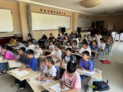 泸西县文旅局2023年暑期少儿公益培训班正式开班