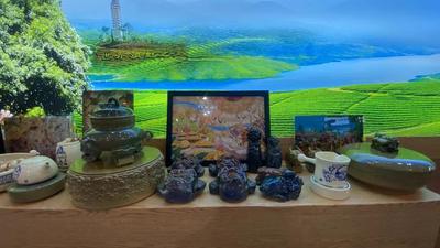 跟着临沧文旅逛南博会 就是一个好吃好在