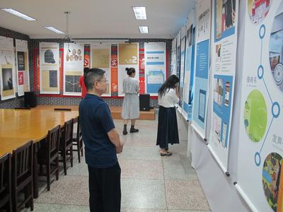 “阅读设计在中国”主题巡展在西双版纳州图书馆公益展出