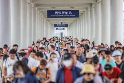 喜报！增长近四成 云南铁路暑运首月发送旅客超1000万人次