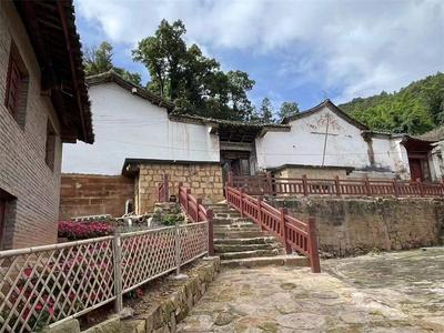 残破古村的“蝶变”之路，这是你记忆中的“丙礼大寨”吗？