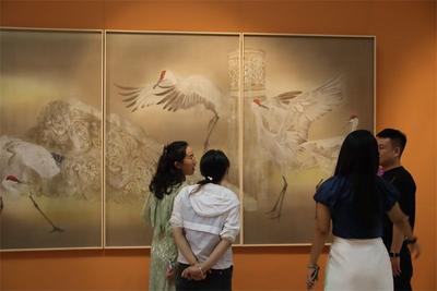 云南中国画女画家作品展巡展走进普洱